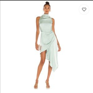 Elliatt dress in pistachio color